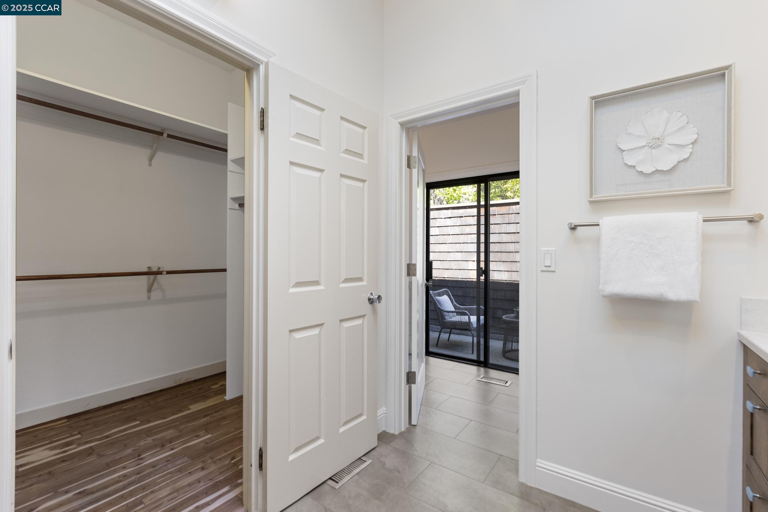 Detail Gallery Image 36 of 56 For 25 Watchwood Ct, Orinda,  CA 94563 - 3 Beds | 2/1 Baths