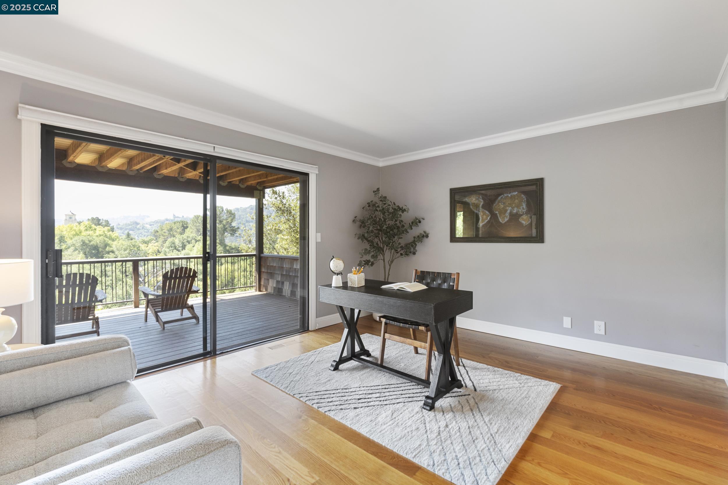 Detail Gallery Image 47 of 56 For 25 Watchwood Ct, Orinda,  CA 94563 - 3 Beds | 2/1 Baths