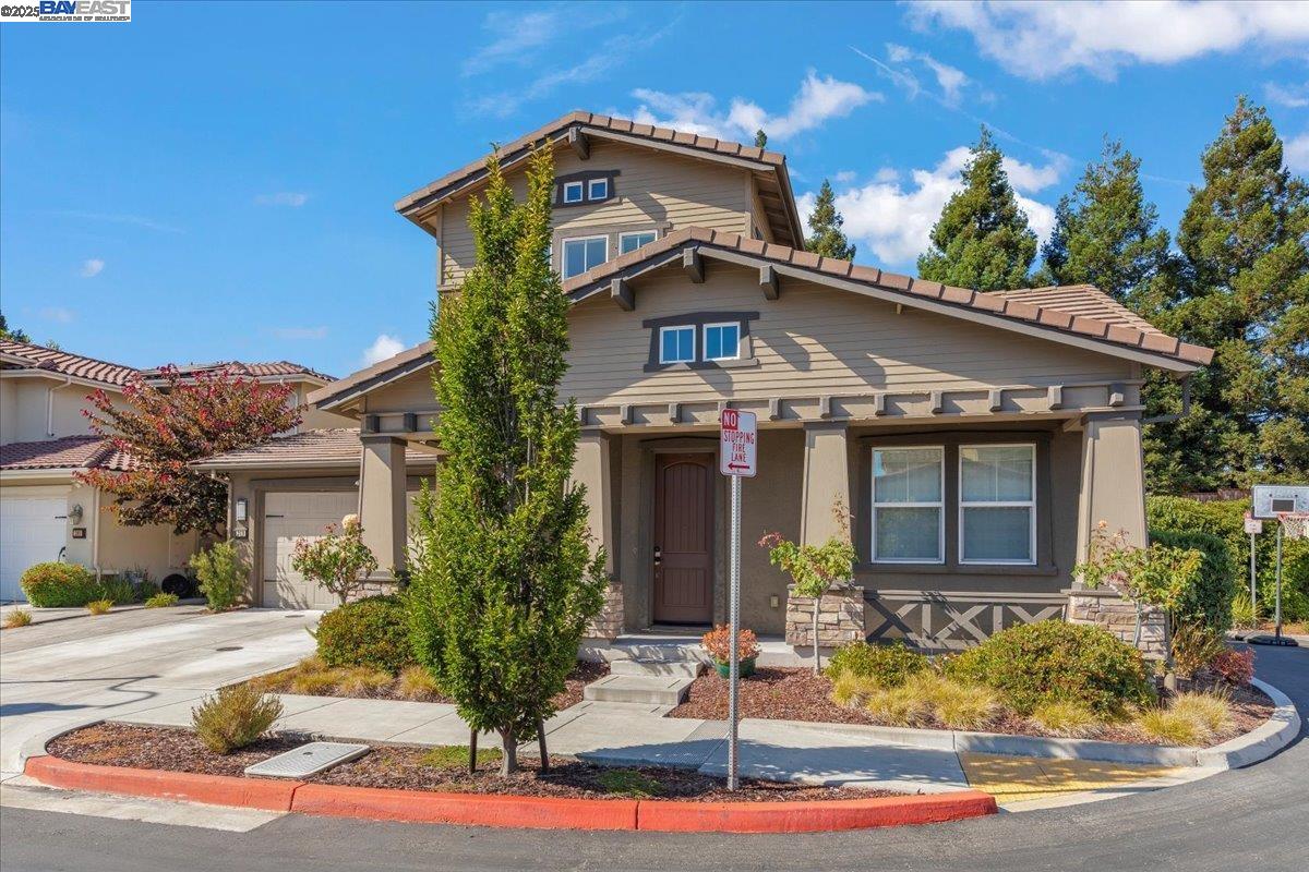 Detail Gallery Image 2 of 44 For 379 Felipe Cmn, Fremont,  CA 94539 - 5 Beds | 4/1 Baths