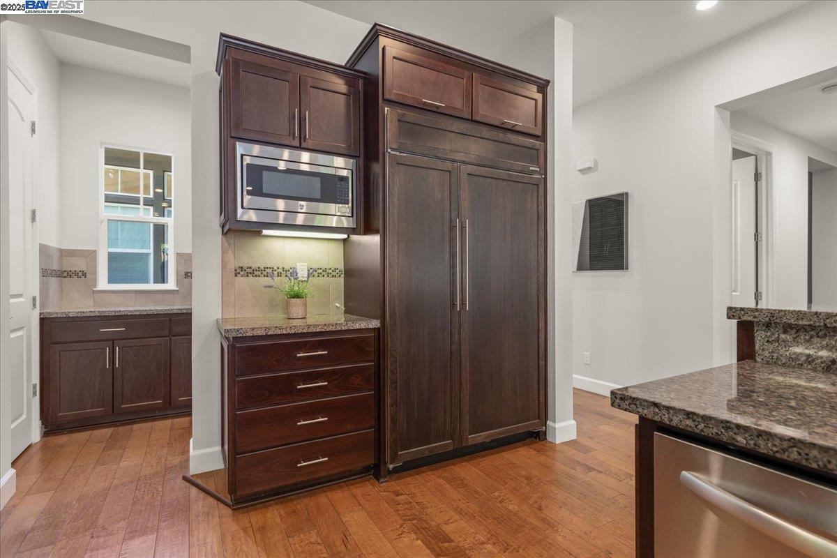 Detail Gallery Image 13 of 44 For 379 Felipe Cmn, Fremont,  CA 94539 - 5 Beds | 4/1 Baths