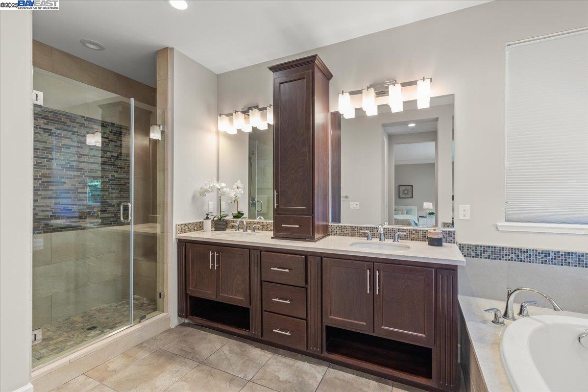 Detail Gallery Image 32 of 44 For 379 Felipe Cmn, Fremont,  CA 94539 - 5 Beds | 4/1 Baths