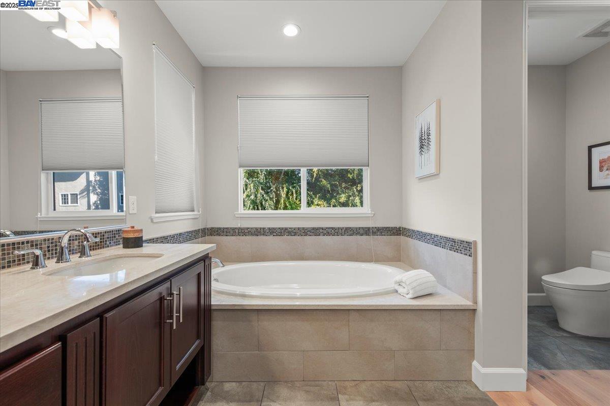 Detail Gallery Image 34 of 44 For 379 Felipe Cmn, Fremont,  CA 94539 - 5 Beds | 4/1 Baths