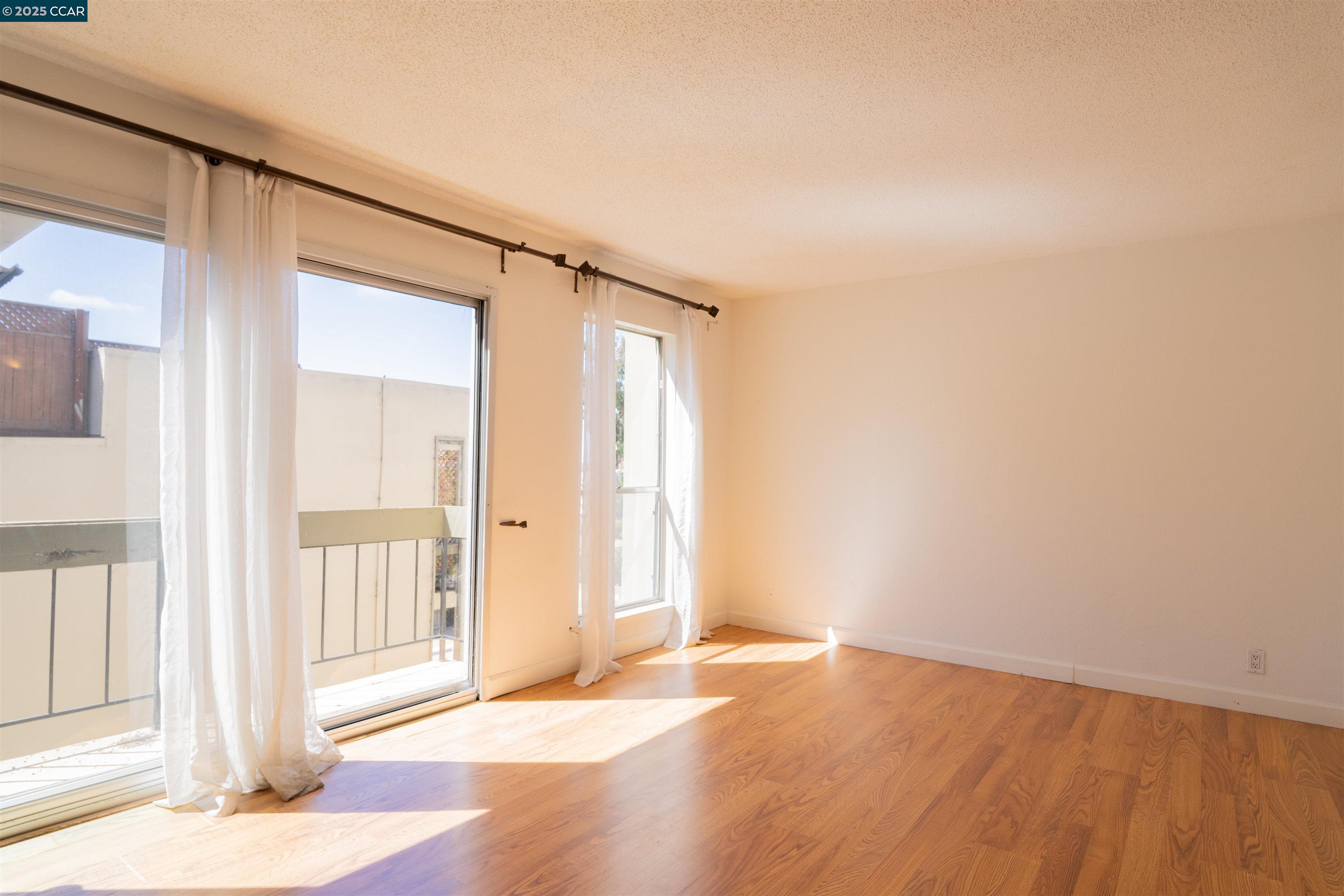 Photo #2: 41107905 Listing 