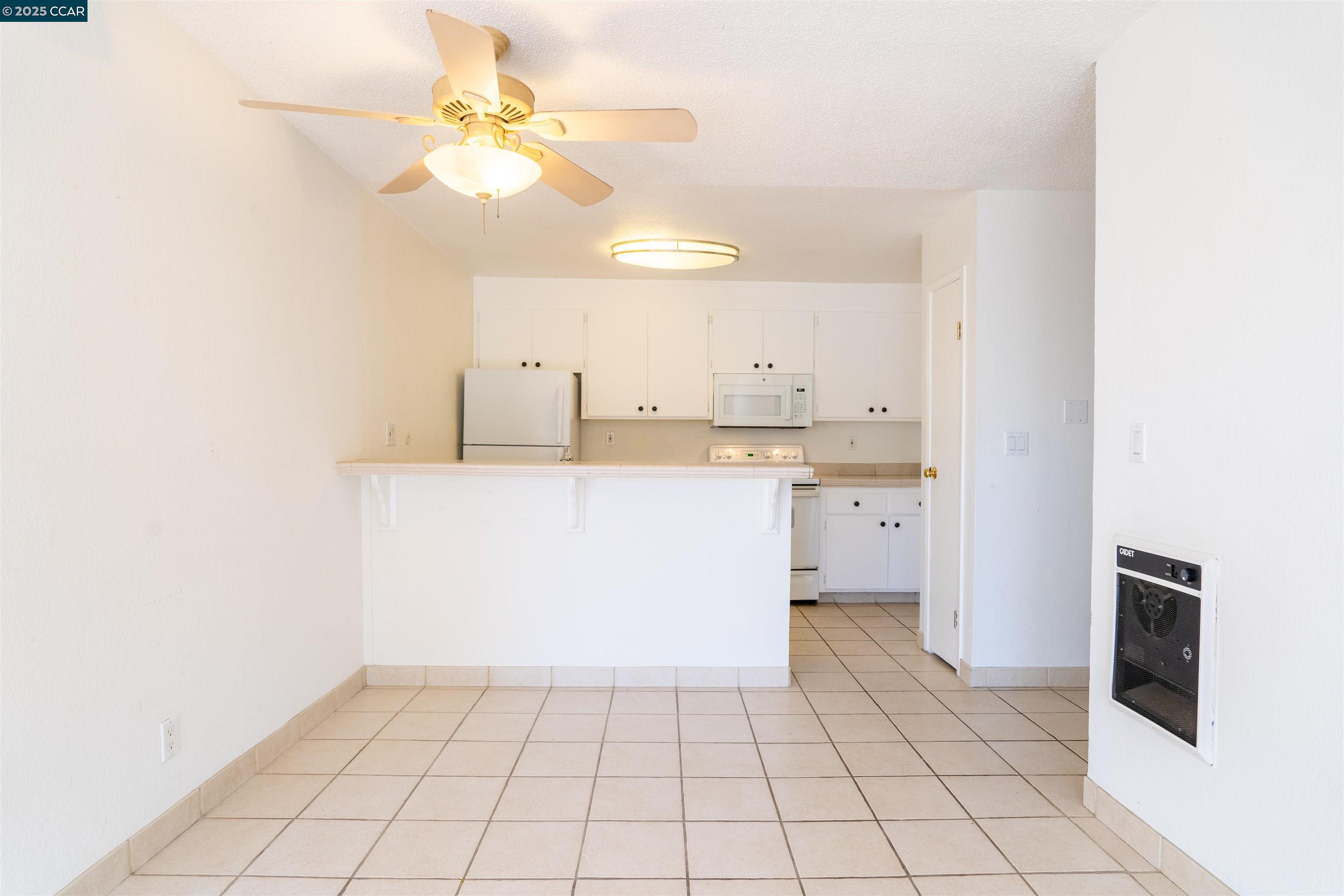 Photo #3: 41107905 Listing 