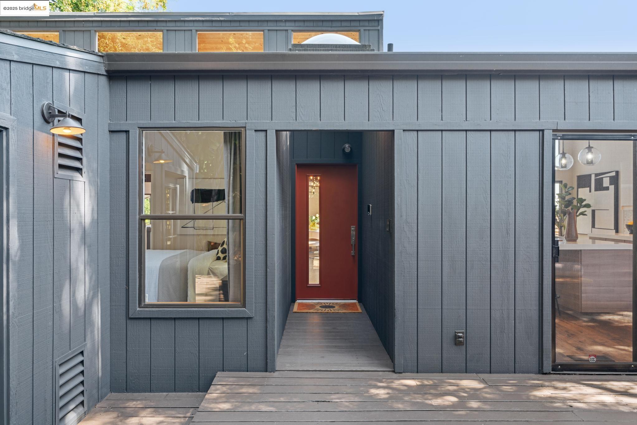 Detail Gallery Image 32 of 39 For 4844 Trinidad Ave, Oakland,  CA 94602 - 4 Beds | 2 Baths