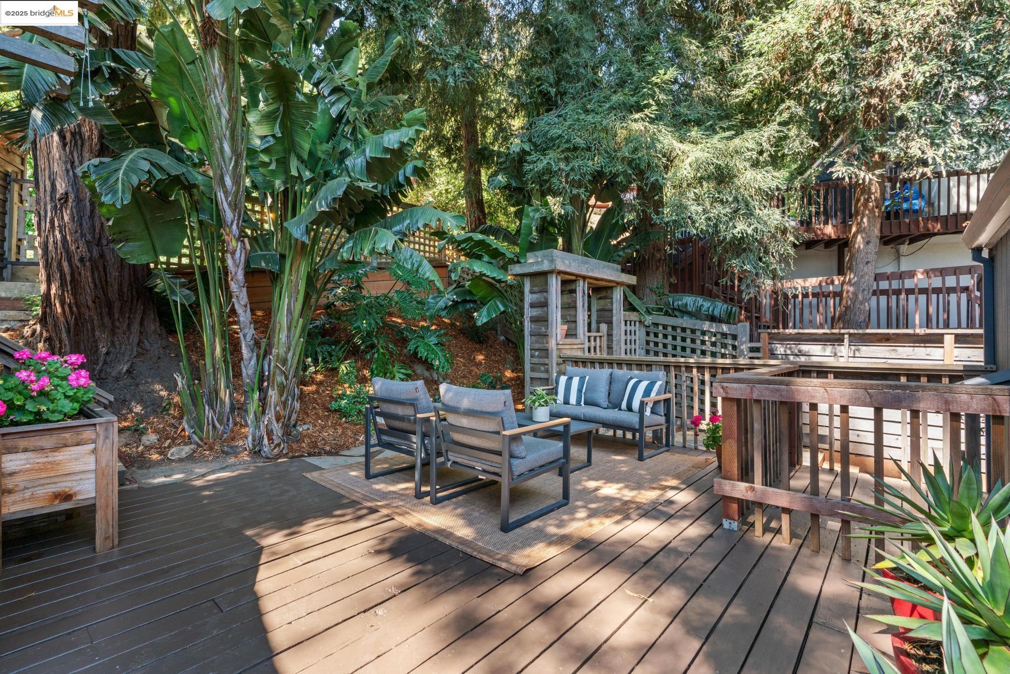 Detail Gallery Image 36 of 39 For 4844 Trinidad Ave, Oakland,  CA 94602 - 4 Beds | 2 Baths