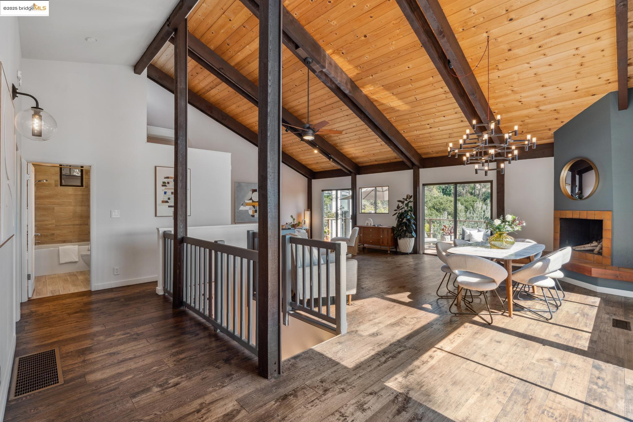 Detail Gallery Image 7 of 39 For 4844 Trinidad Ave, Oakland,  CA 94602 - 4 Beds | 2 Baths