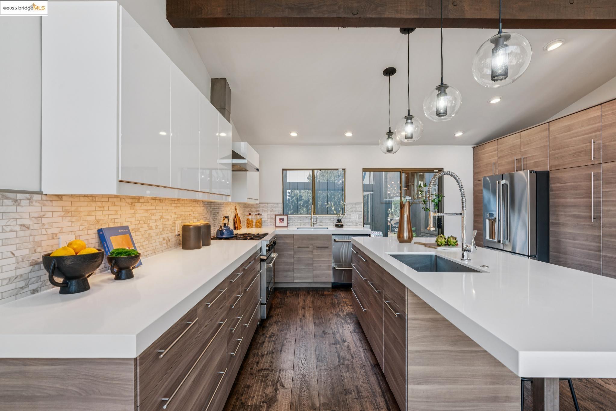 Detail Gallery Image 9 of 39 For 4844 Trinidad Ave, Oakland,  CA 94602 - 4 Beds | 2 Baths