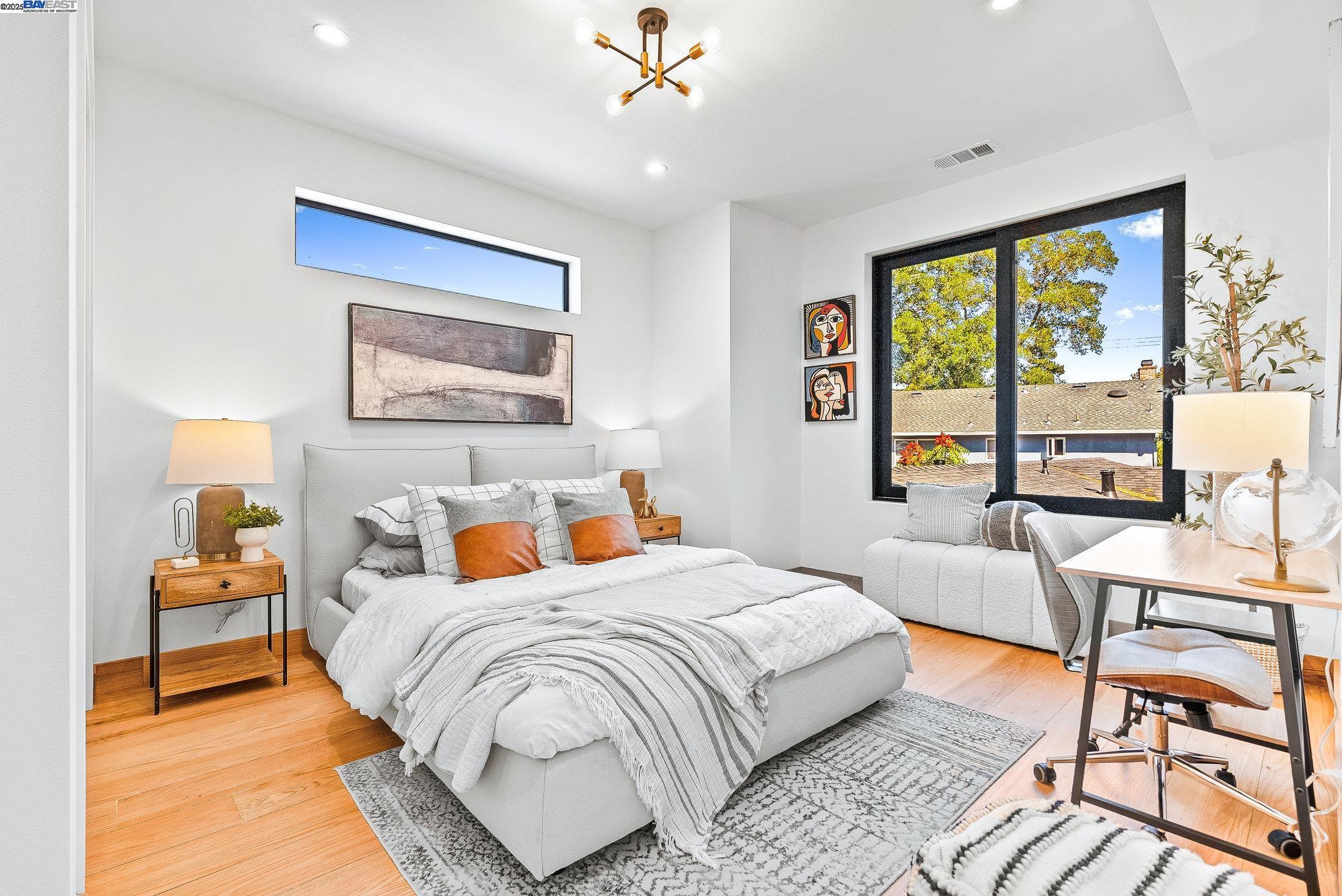 Detail Gallery Image 30 of 60 For 923 Shauna, Palo Alto,  CA 94306 - 6 Beds | 5/1 Baths