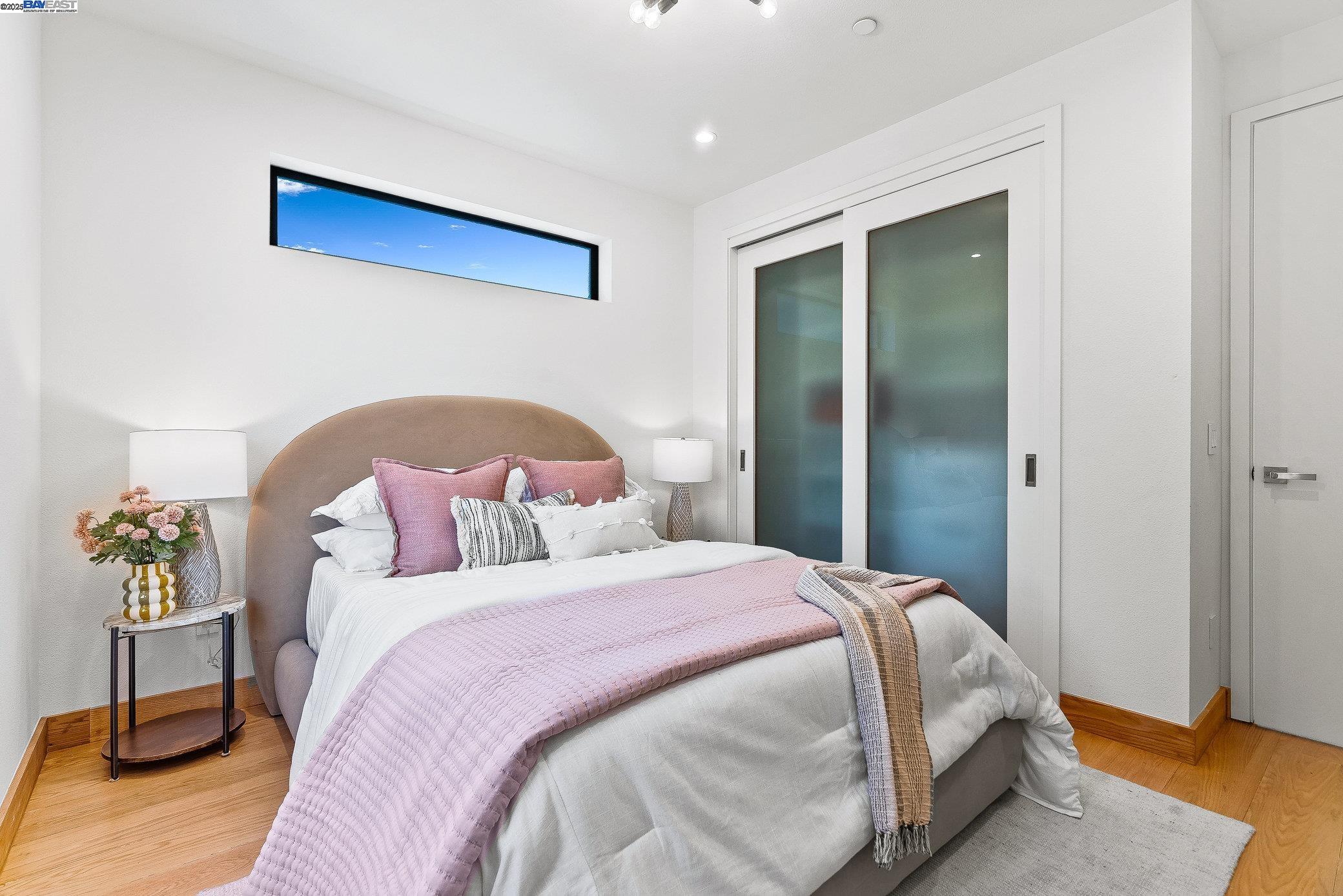 Detail Gallery Image 34 of 60 For 923 Shauna, Palo Alto,  CA 94306 - 6 Beds | 5/1 Baths