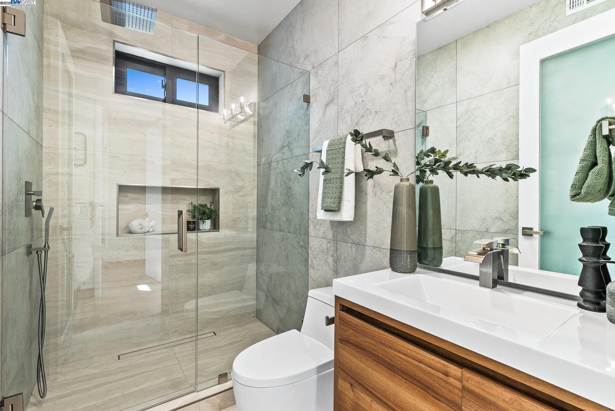 Detail Gallery Image 35 of 60 For 923 Shauna, Palo Alto,  CA 94306 - 6 Beds | 5/1 Baths