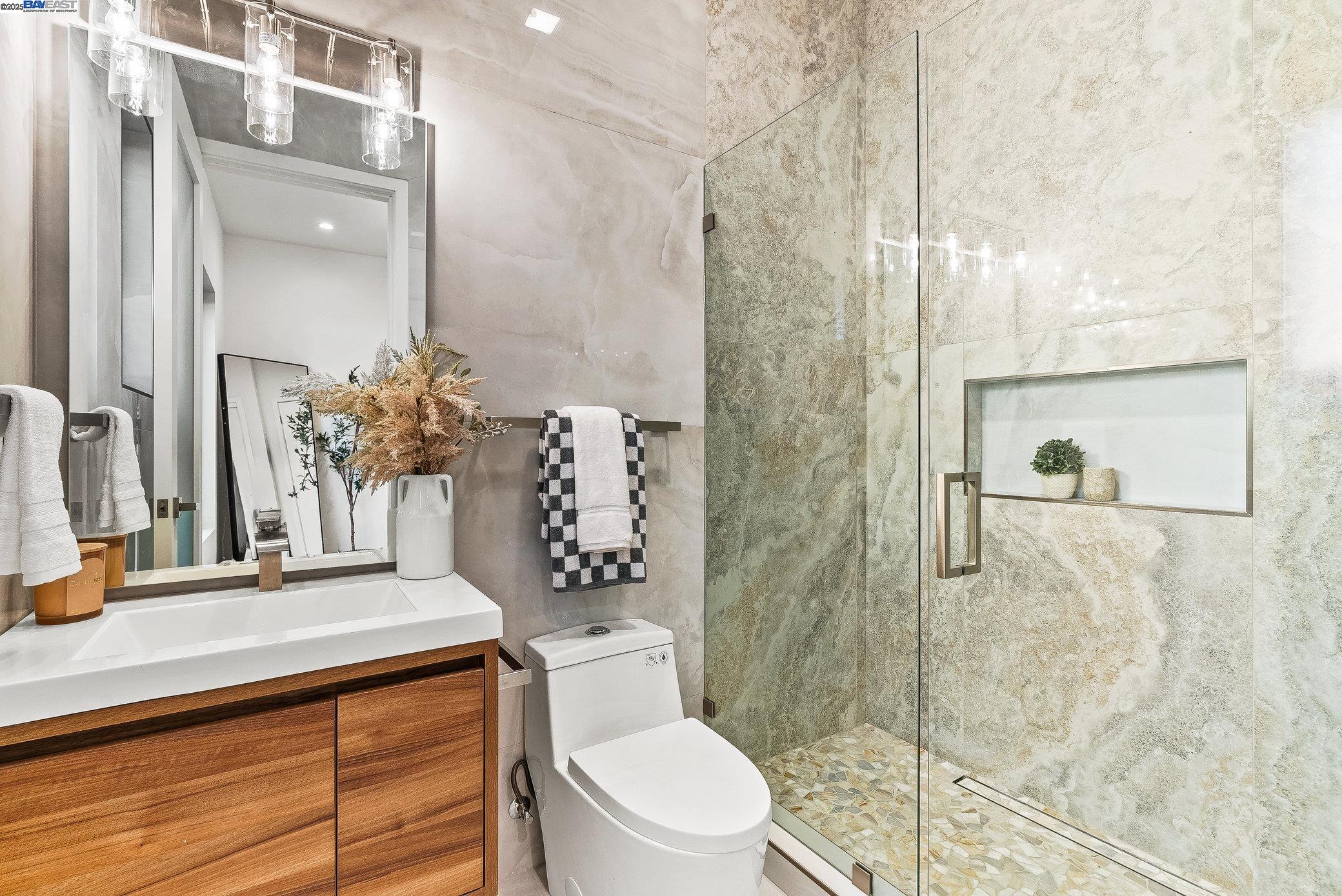 Detail Gallery Image 38 of 60 For 923 Shauna, Palo Alto,  CA 94306 - 6 Beds | 5/1 Baths