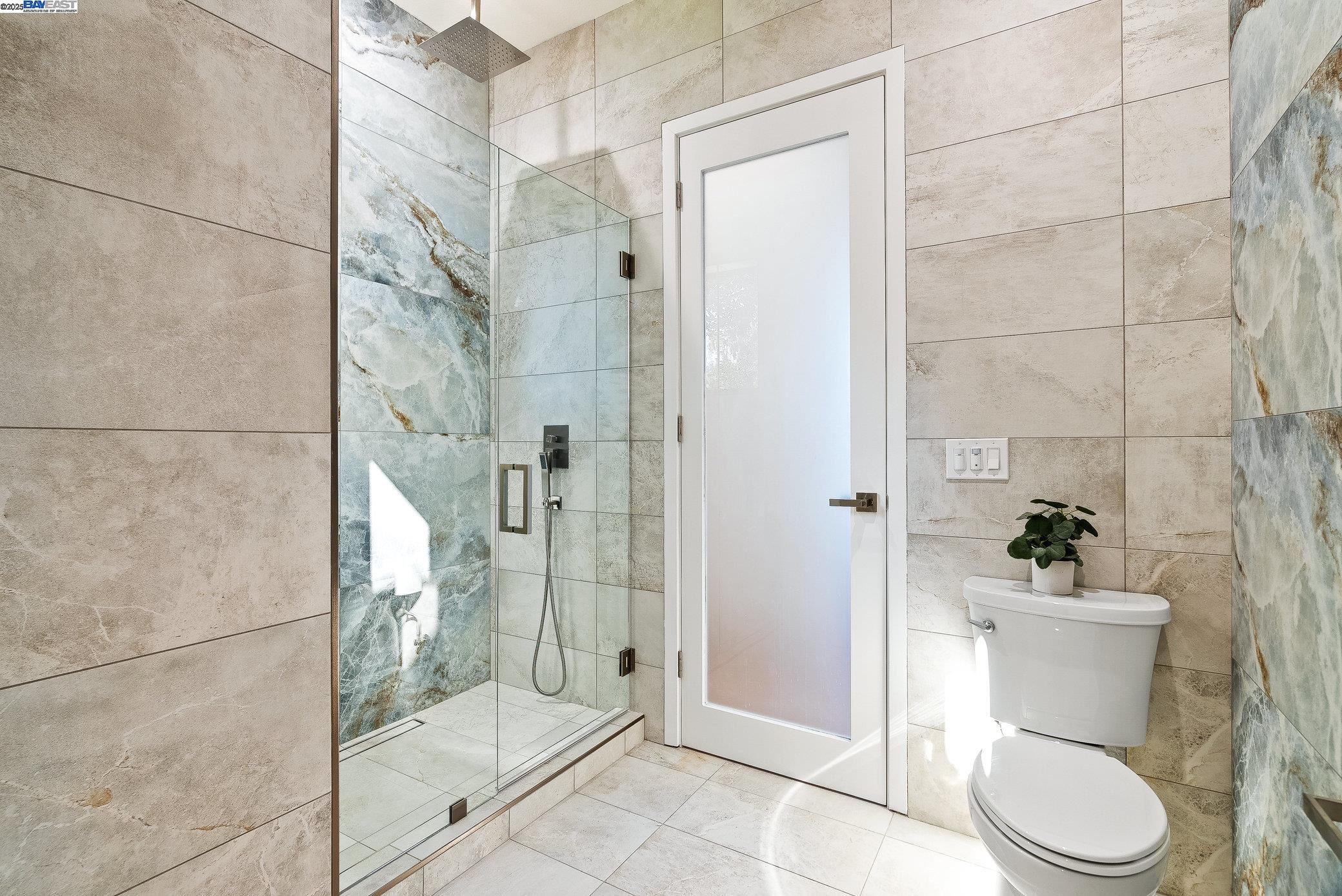 Detail Gallery Image 41 of 60 For 923 Shauna, Palo Alto,  CA 94306 - 6 Beds | 5/1 Baths