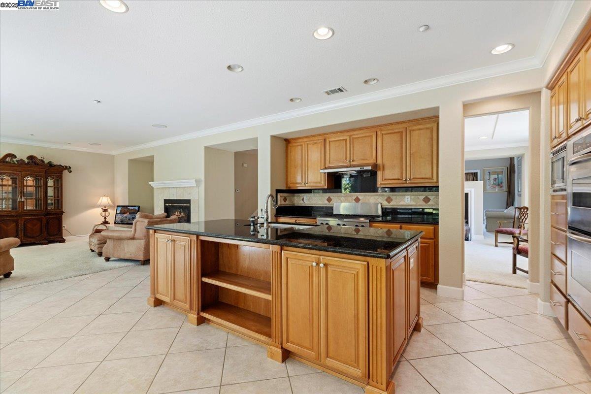 Detail Gallery Image 15 of 53 For 2597 Ancona Cir, Livermore,  CA 94550 - 6 Beds | 4/1 Baths
