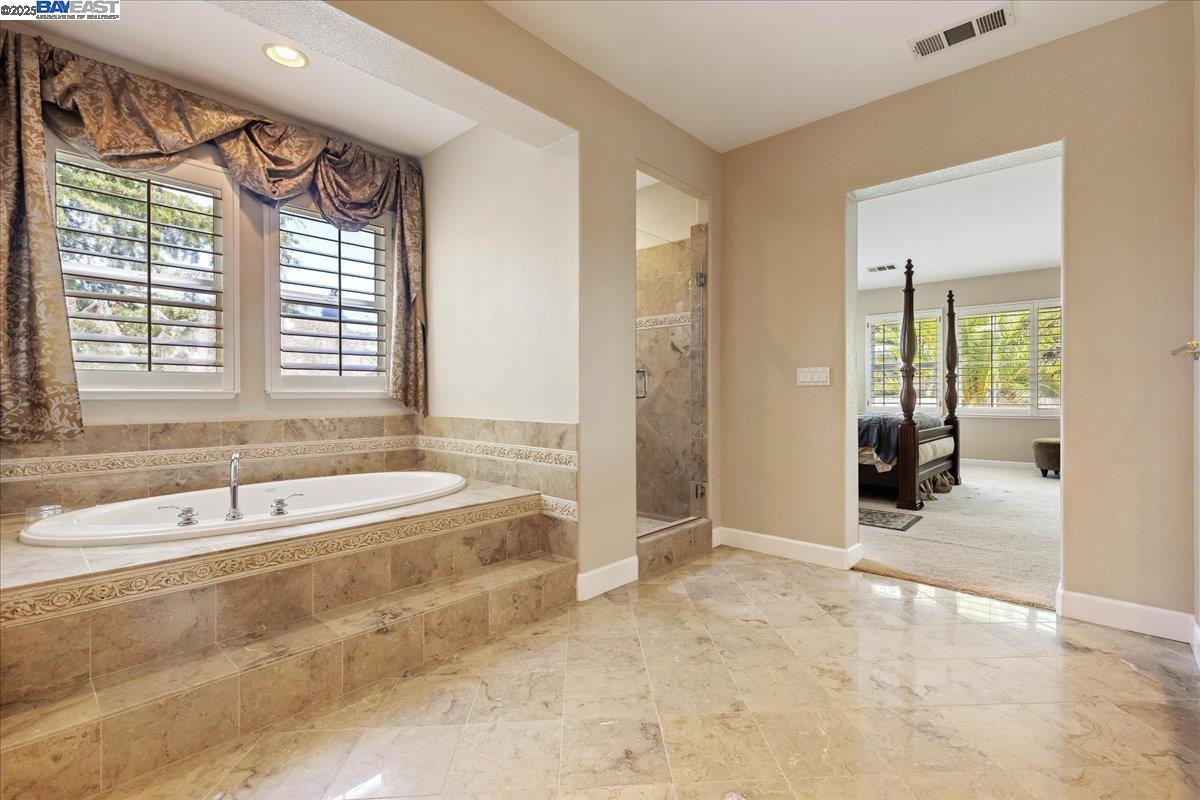 Detail Gallery Image 30 of 53 For 2597 Ancona Cir, Livermore,  CA 94550 - 6 Beds | 4/1 Baths