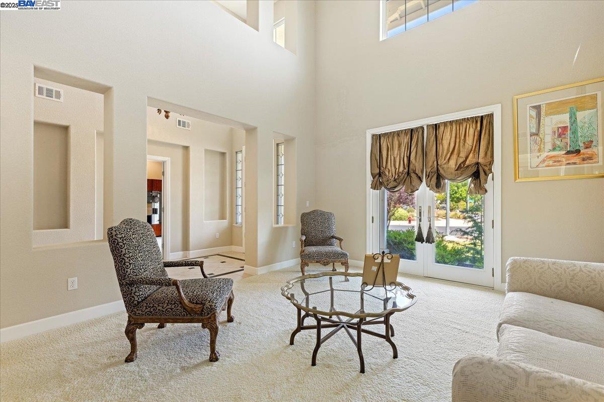 Detail Gallery Image 8 of 53 For 2597 Ancona Cir, Livermore,  CA 94550 - 6 Beds | 4/1 Baths