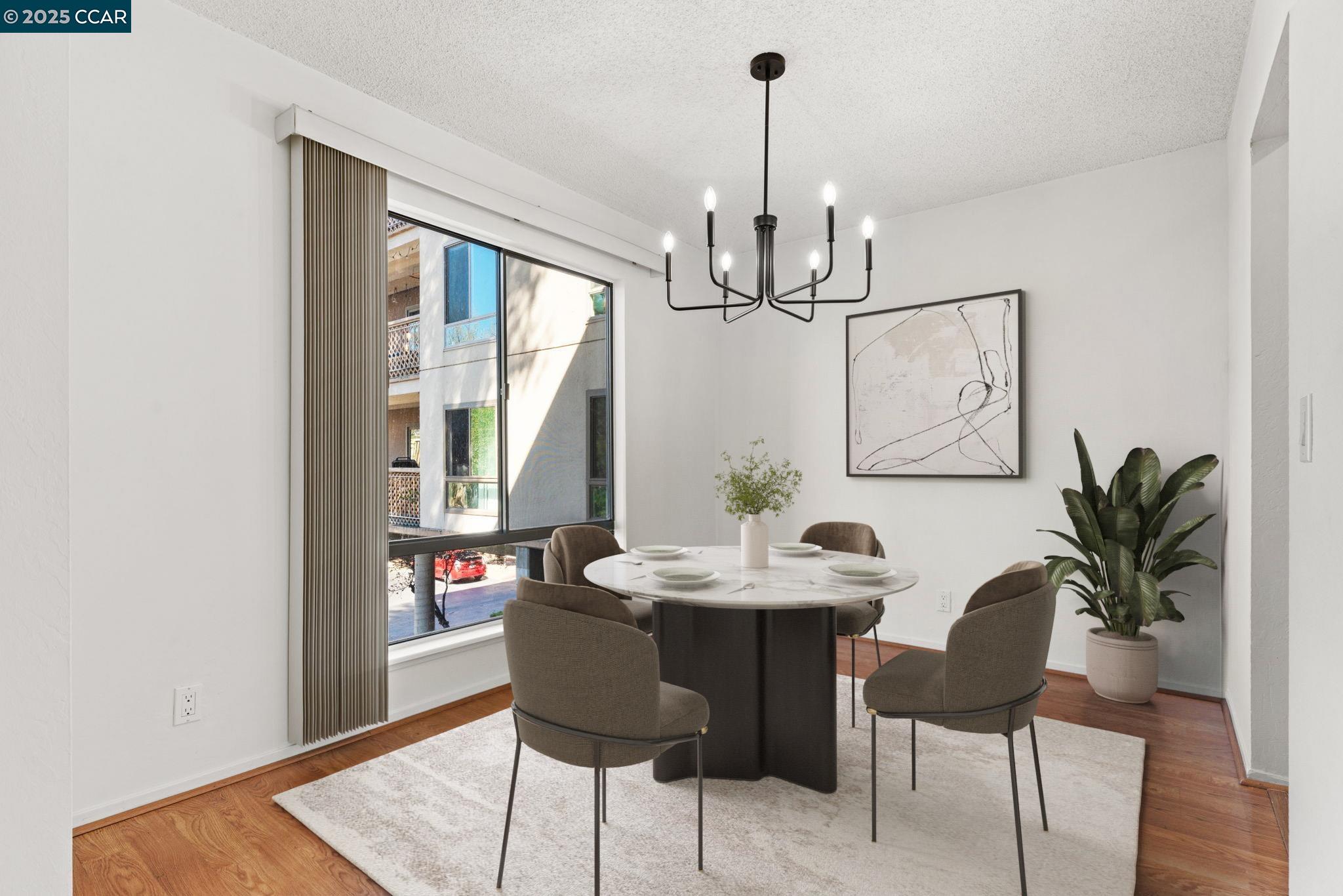 Photo #5: 41107914 Listing 
