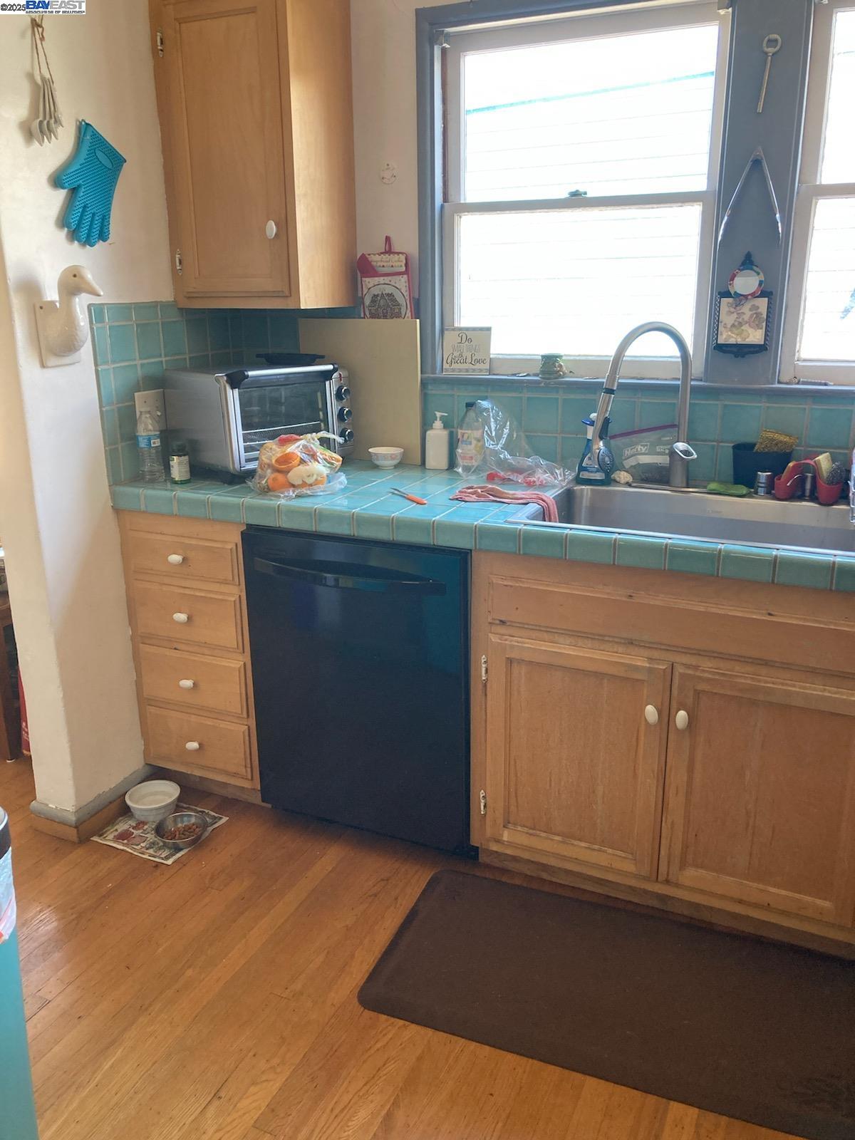Detail Gallery Image 9 of 28 For 22234 Prospect St, Hayward,  CA 94541 - – Beds | – Baths