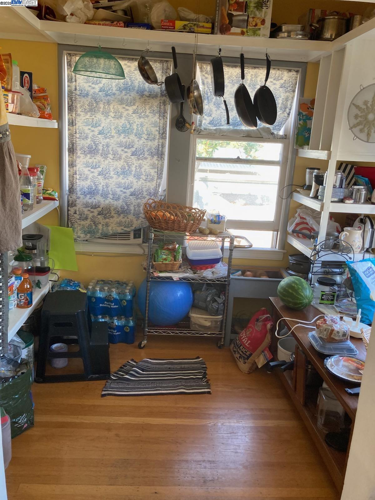 Detail Gallery Image 10 of 28 For 22234 Prospect St, Hayward,  CA 94541 - – Beds | – Baths