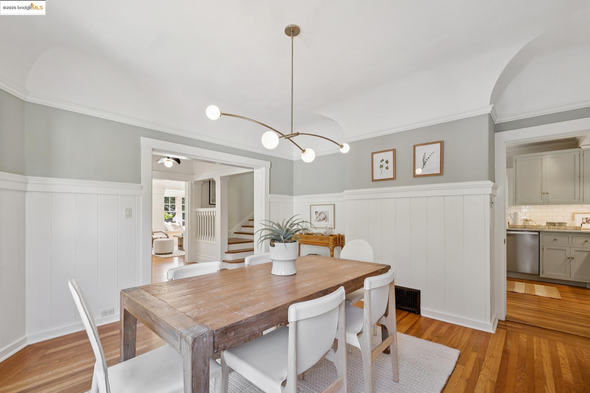 Detail Gallery Image 11 of 50 For 236 Bonita Ave, Piedmont,  CA 94611 - 4 Beds | 2/1 Baths