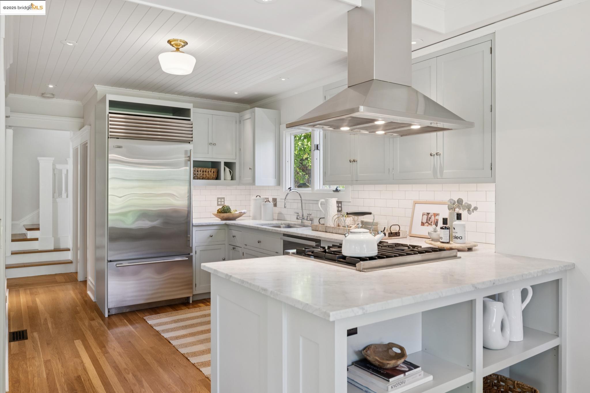 Detail Gallery Image 14 of 50 For 236 Bonita Ave, Piedmont,  CA 94611 - 4 Beds | 2/1 Baths