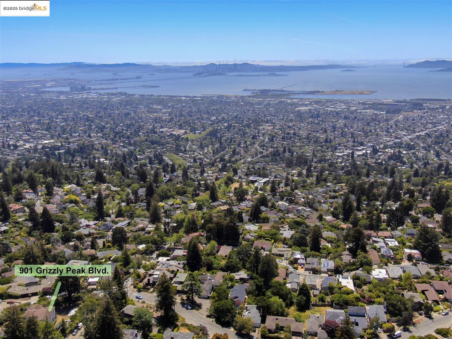 Detail Gallery Image 15 of 51 For 901 Grizzly Peak Blvd, Berkeley,  CA 94708 - 6 Beds | 4 Baths