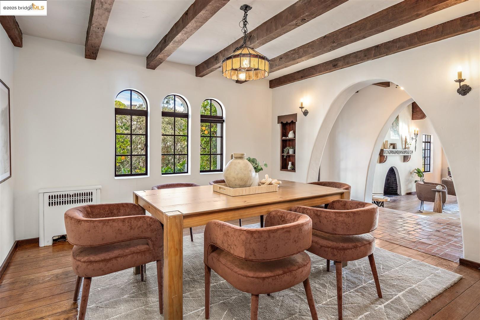 Detail Gallery Image 18 of 51 For 901 Grizzly Peak Blvd, Berkeley,  CA 94708 - 6 Beds | 4 Baths