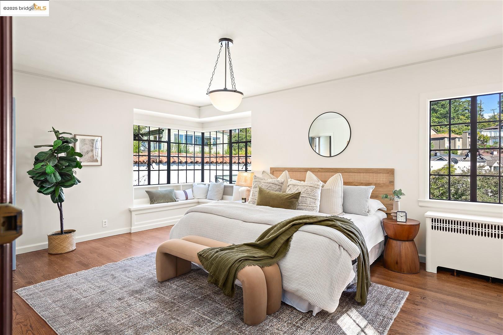 Detail Gallery Image 28 of 51 For 901 Grizzly Peak Blvd, Berkeley,  CA 94708 - 6 Beds | 4 Baths