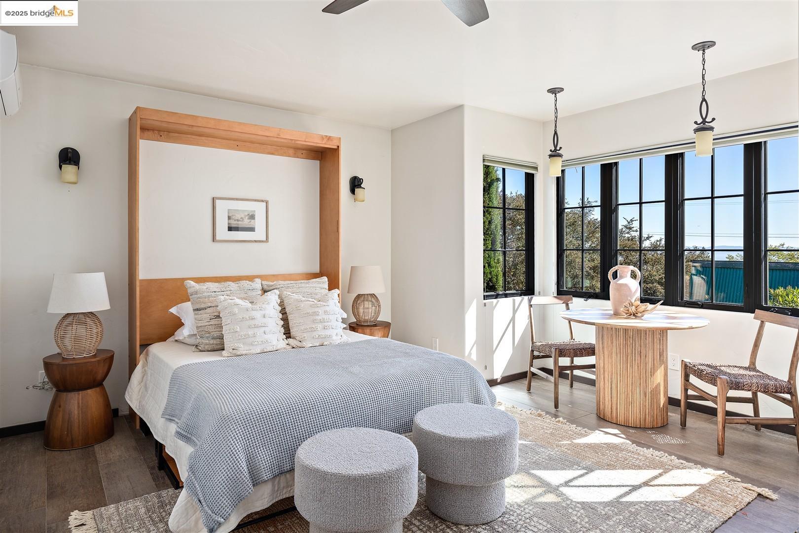 Detail Gallery Image 43 of 51 For 901 Grizzly Peak Blvd, Berkeley,  CA 94708 - 6 Beds | 4 Baths