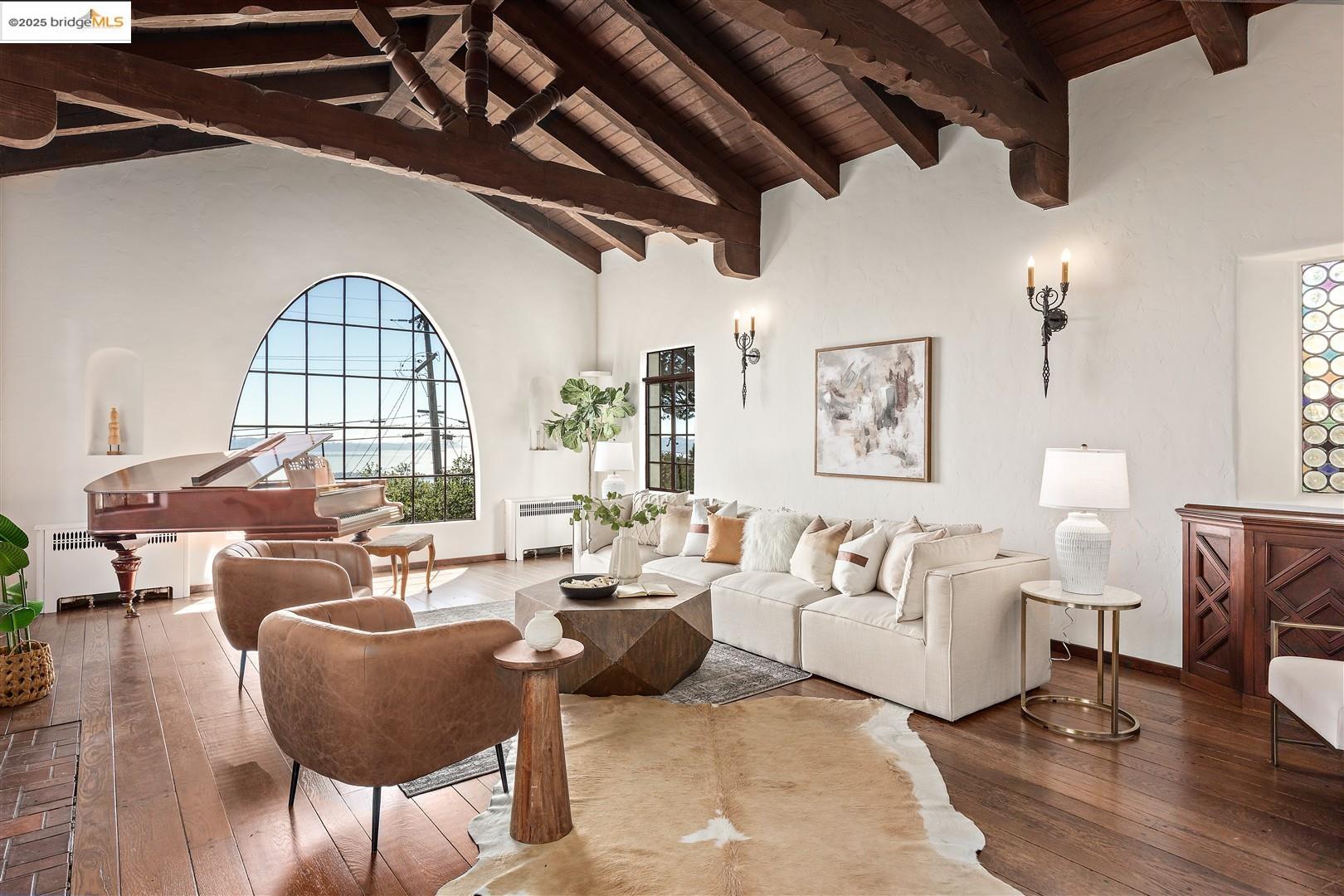 Detail Gallery Image 8 of 51 For 901 Grizzly Peak Blvd, Berkeley,  CA 94708 - 6 Beds | 4 Baths