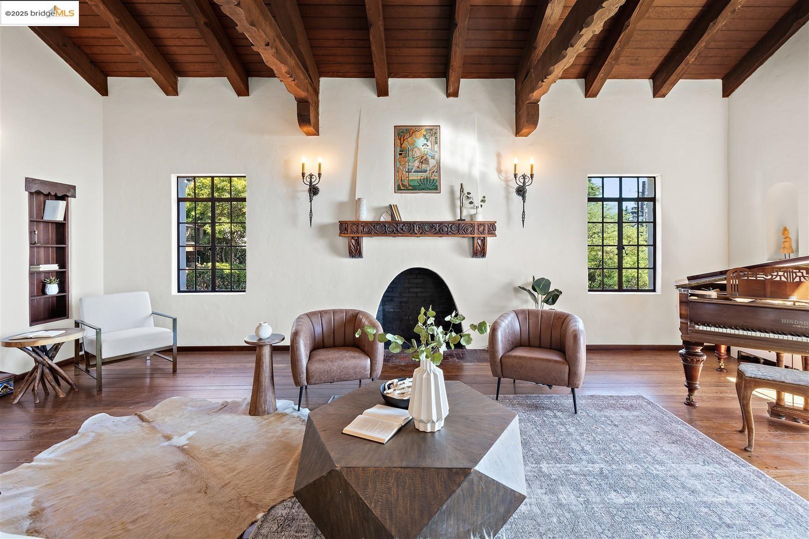 Detail Gallery Image 10 of 51 For 901 Grizzly Peak Blvd, Berkeley,  CA 94708 - 6 Beds | 4 Baths
