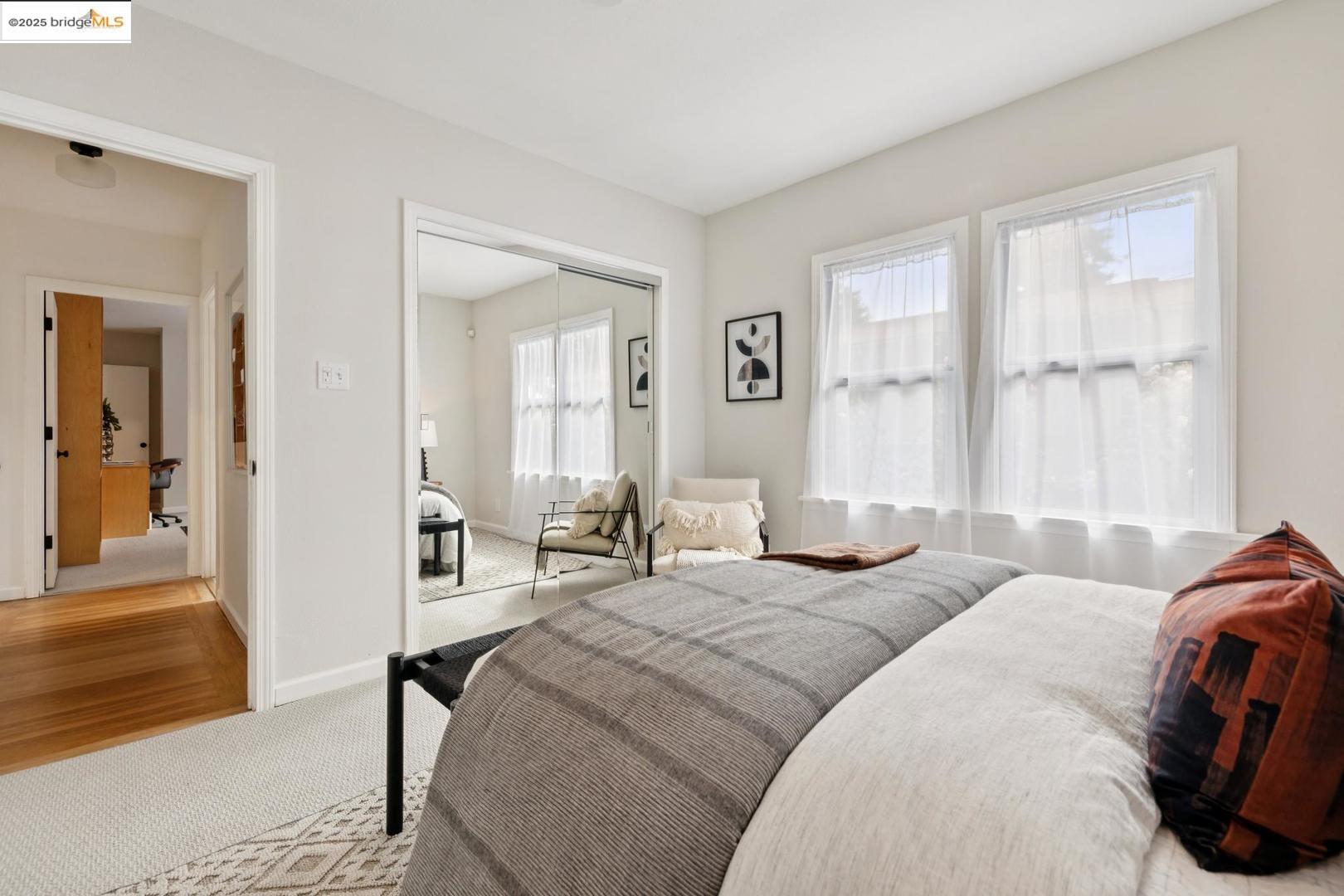 Detail Gallery Image 22 of 60 For 1313 Derby St, Berkeley,  CA 94702 - 4 Beds | 3 Baths
