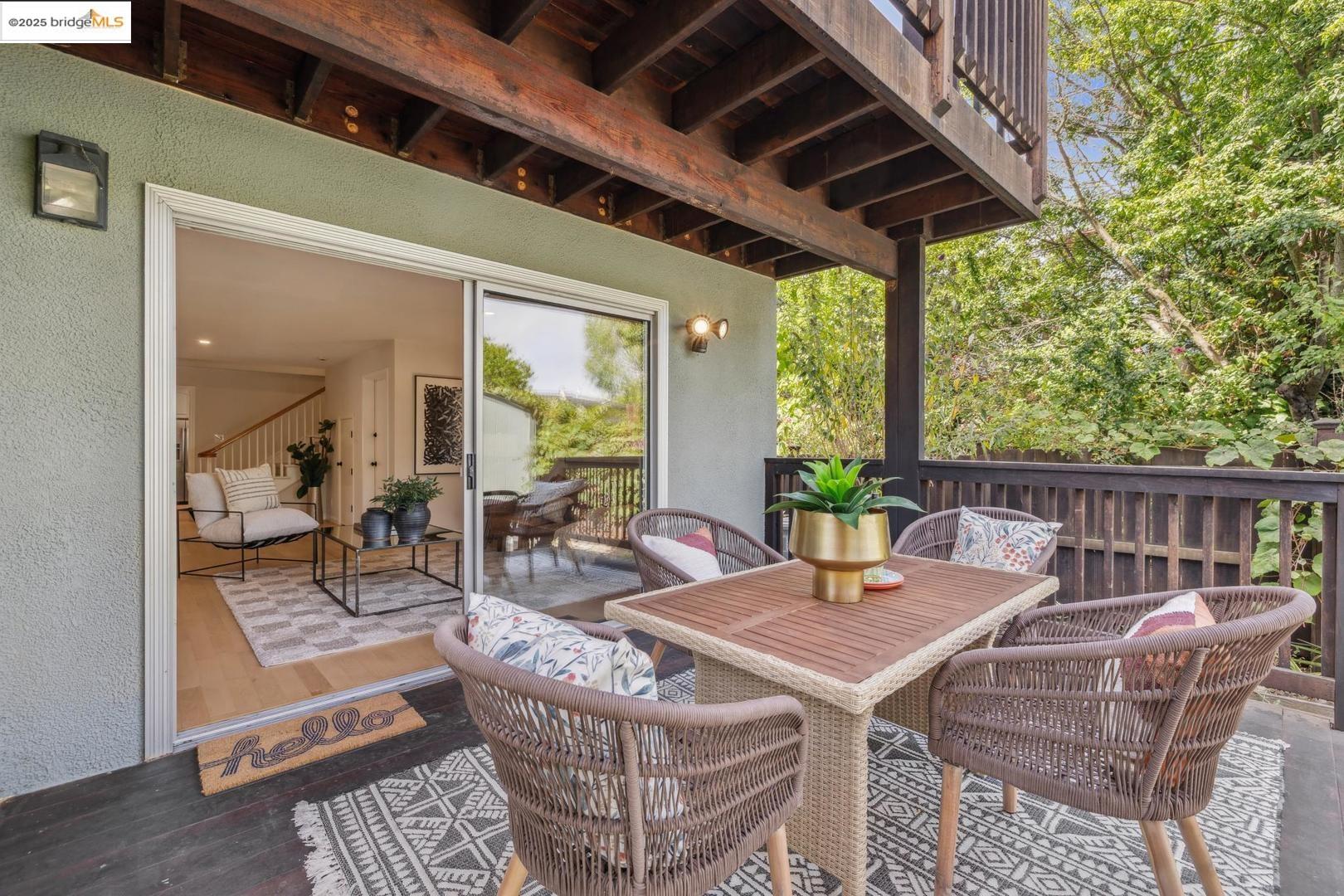 Detail Gallery Image 48 of 60 For 1313 Derby St, Berkeley,  CA 94702 - 4 Beds | 3 Baths