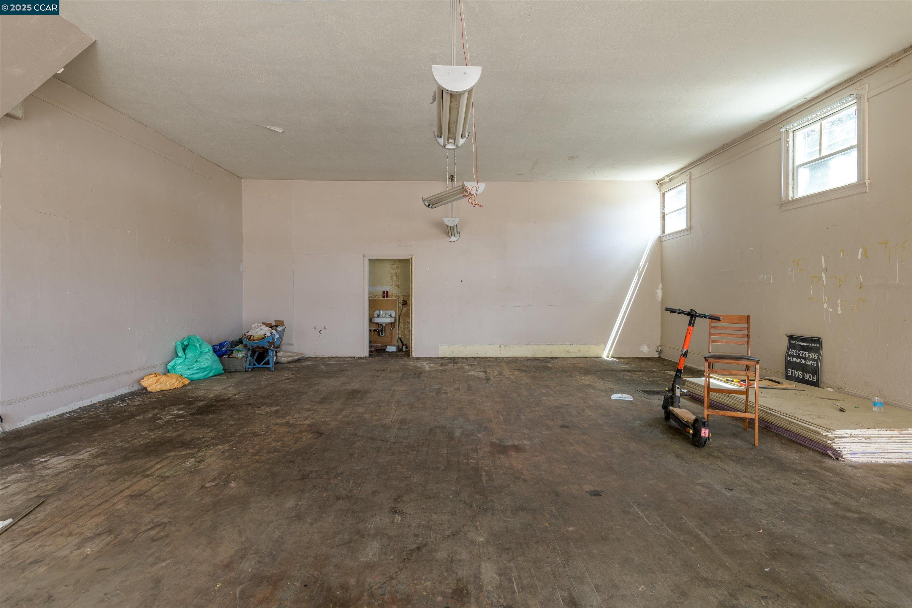 Detail Gallery Image 4 of 12 For 900 Marin St, Vallejo,  CA 94590 - – Beds | – Baths