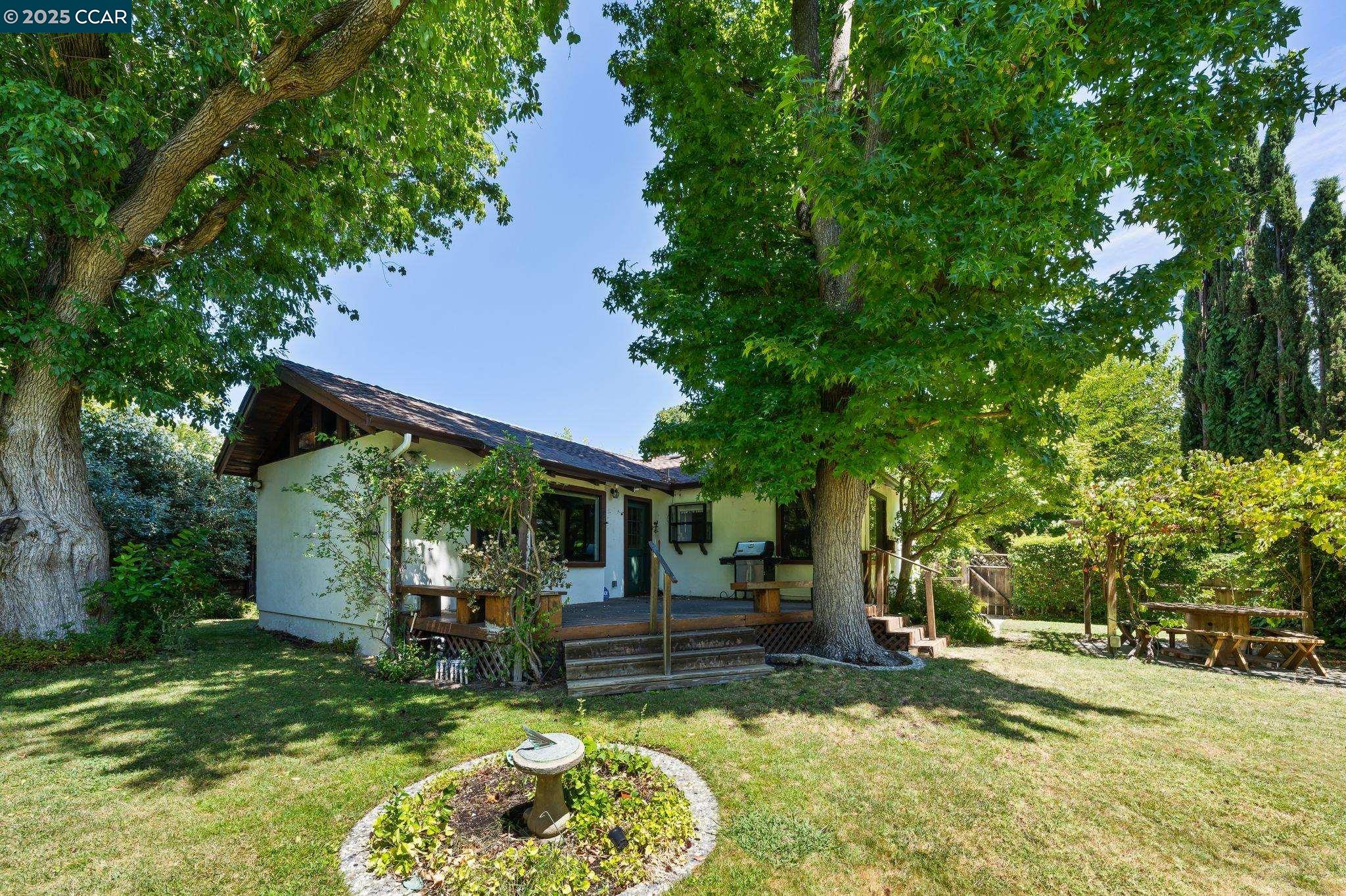 Detail Gallery Image 41 of 43 For 437 Coleman Ct, Pleasant Hill,  CA 94523 - 3 Beds | 2 Baths