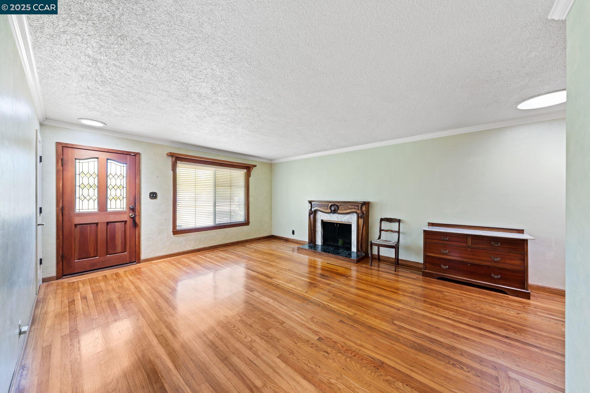 Detail Gallery Image 6 of 43 For 437 Coleman Ct, Pleasant Hill,  CA 94523 - 3 Beds | 2 Baths