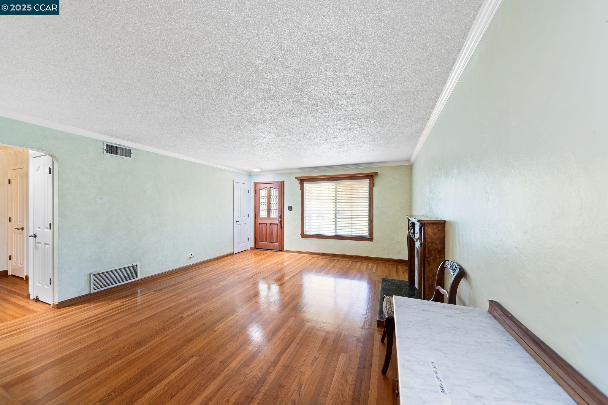 Detail Gallery Image 7 of 43 For 437 Coleman Ct, Pleasant Hill,  CA 94523 - 3 Beds | 2 Baths