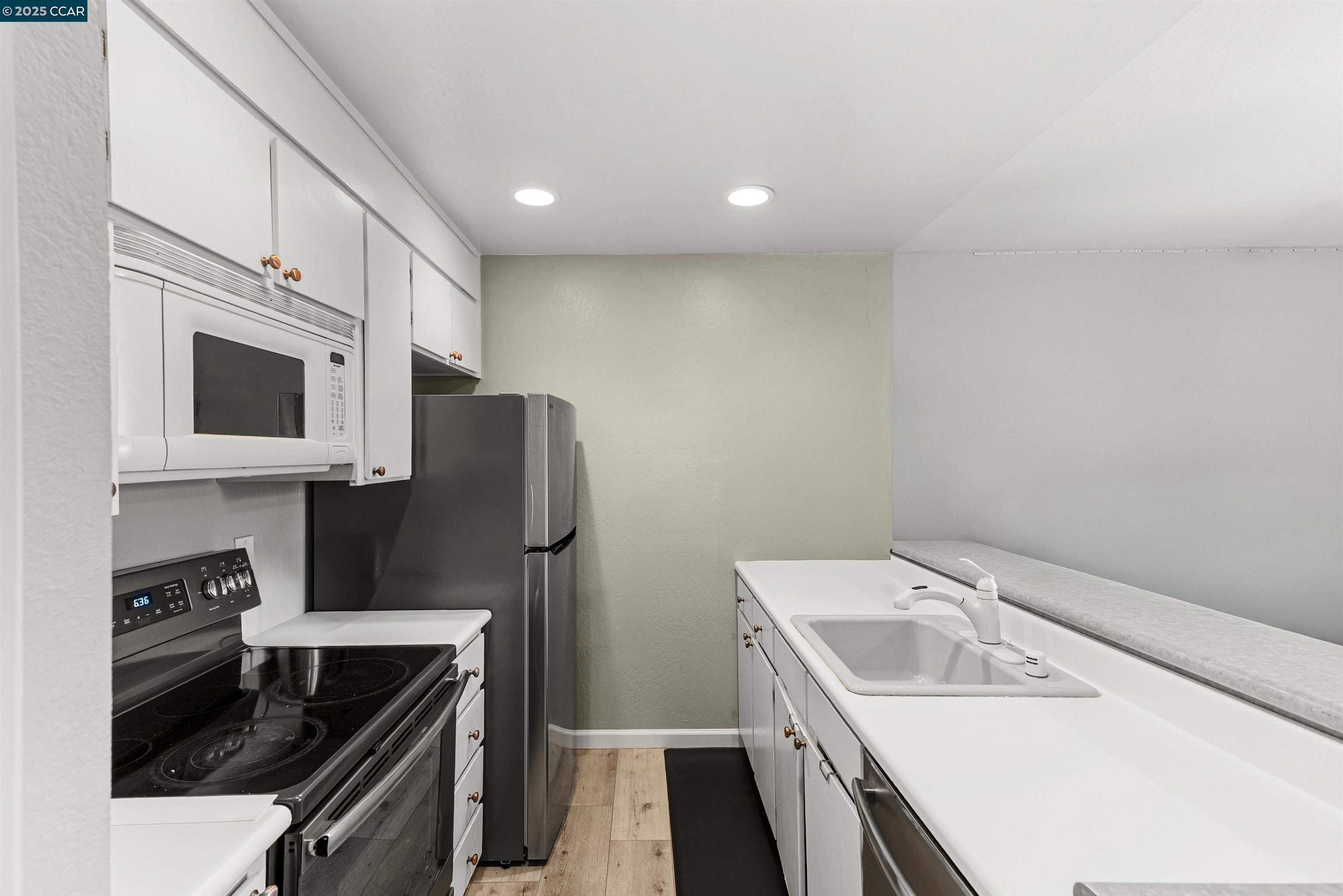 Photo #7: 41107928 Listing: Photo #7