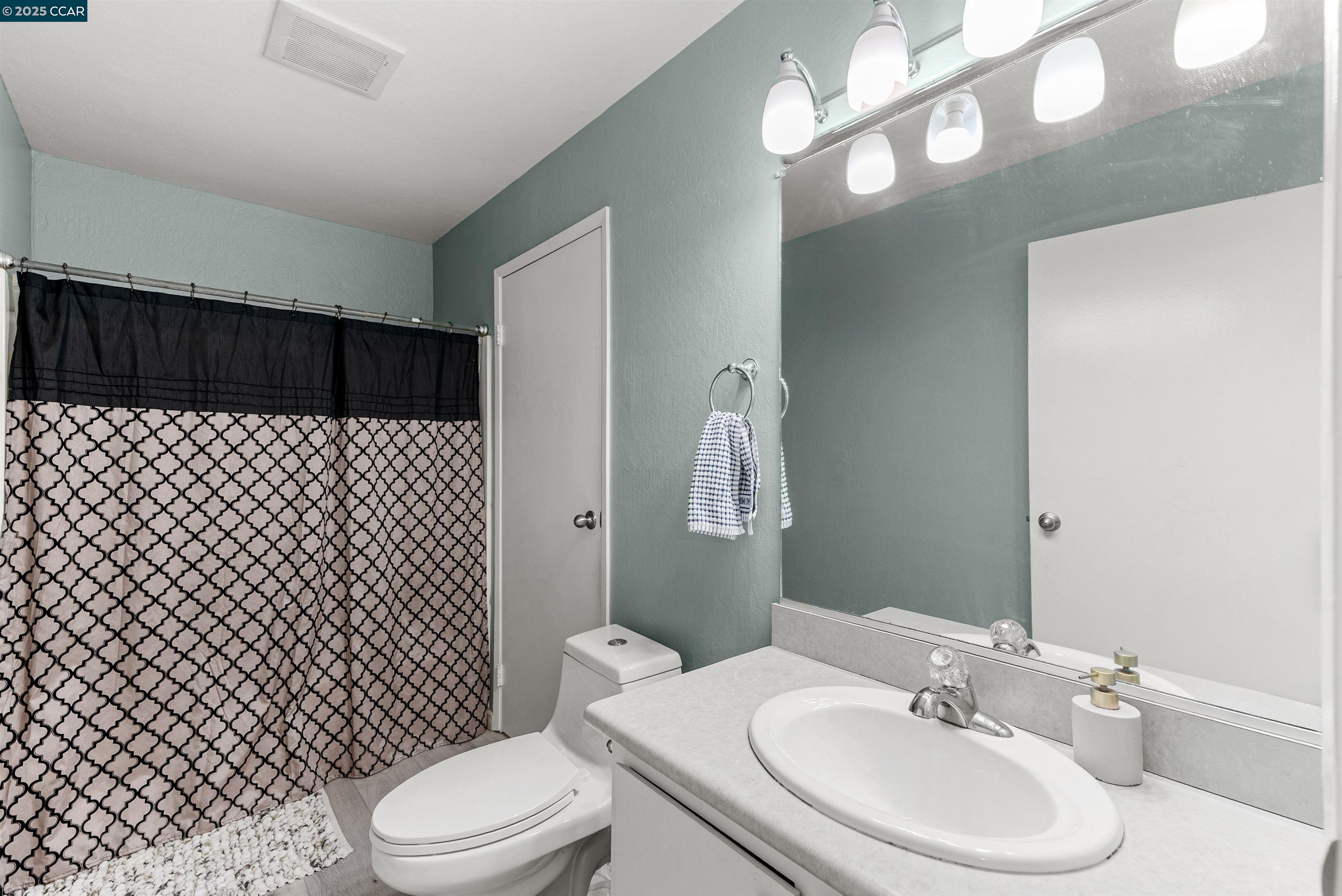 Photo #8: 41107928 Listing: Photo #8