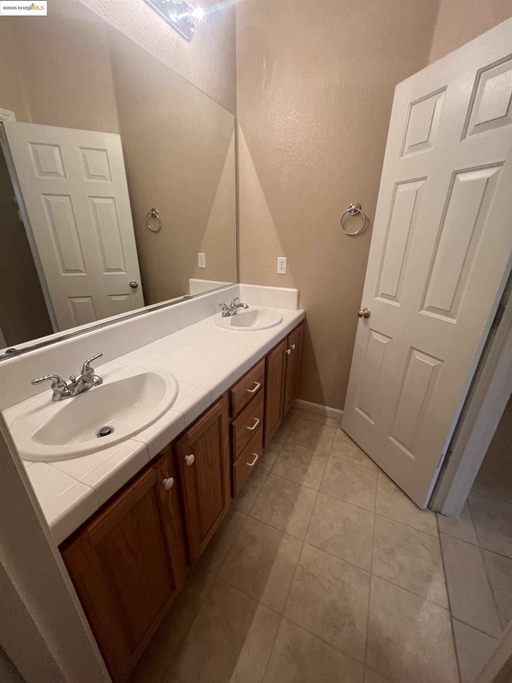 Detail Gallery Image 18 of 19 For 613 Kenwood Dr, Brentwood,  CA 94513 - 4 Beds | 2/1 Baths