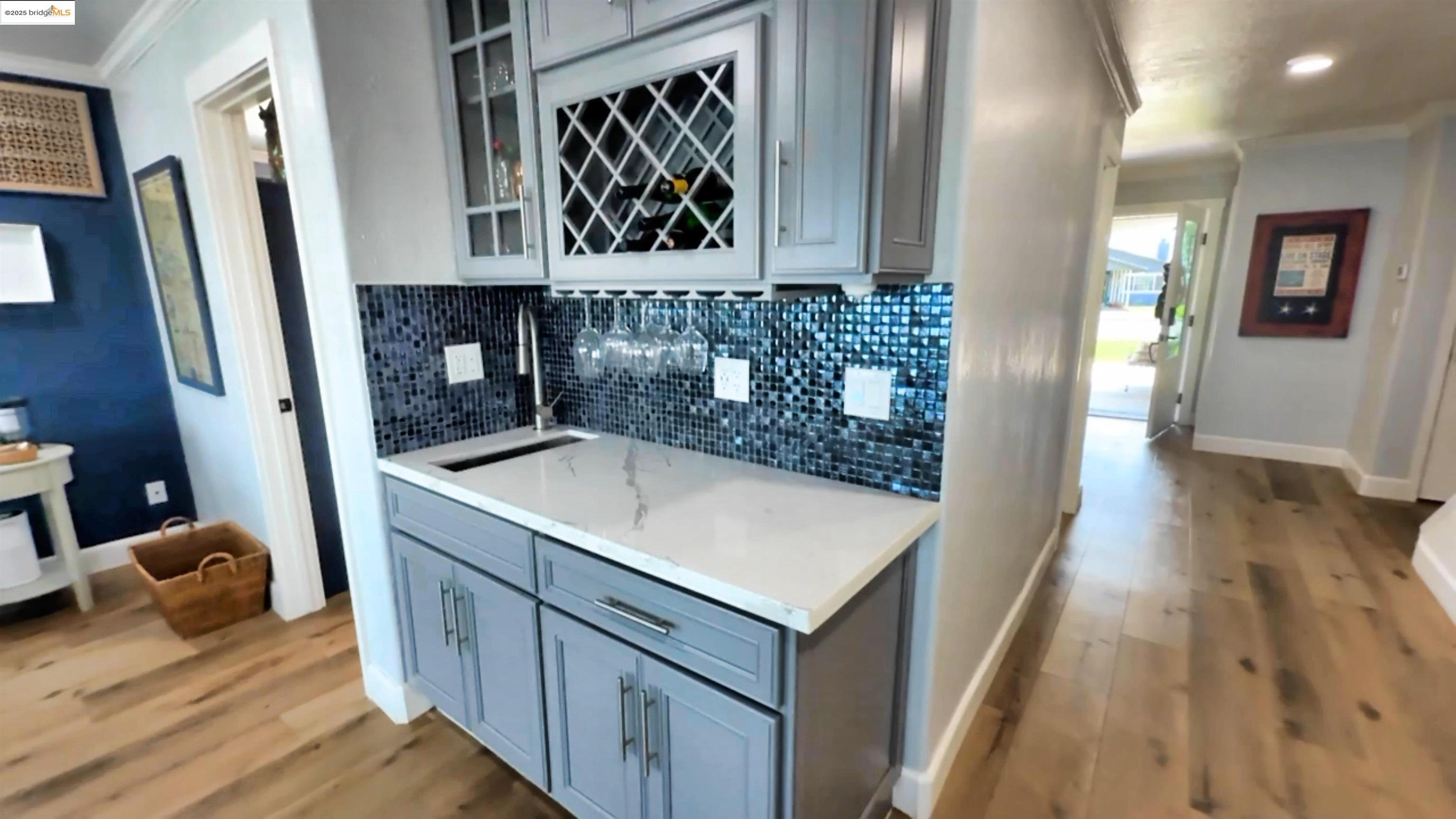 Detail Gallery Image 14 of 35 For 4911 Cabrillo Pt, Discovery Bay,  CA 94505 - 5 Beds | 3 Baths