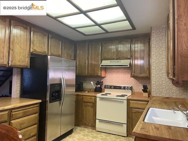 Detail Gallery Image 8 of 51 For 25186 Rebekah Rd, Long Barn,  CA 95335 - 3 Beds | 1/1 Baths