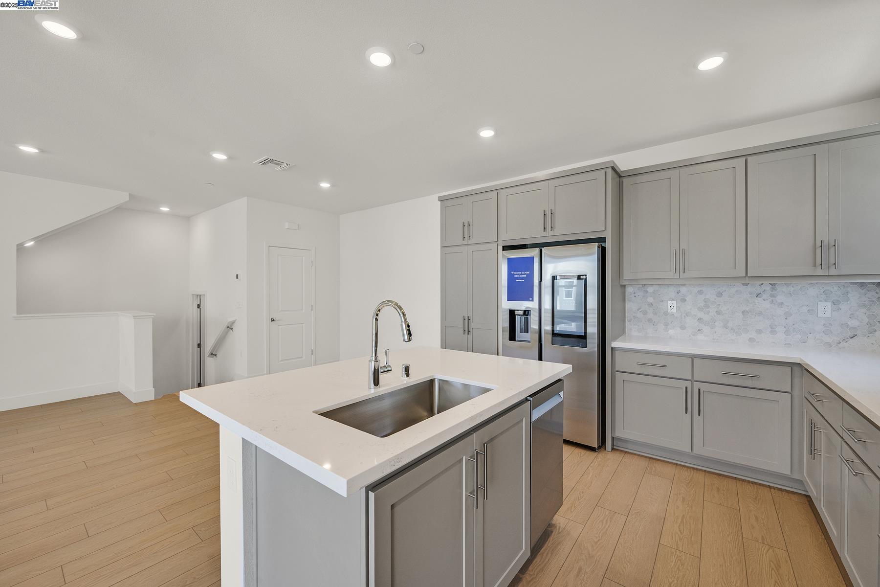 Detail Gallery Image 20 of 47 For 6226 Dove Ave, Dublin,  CA 94568 - 3 Beds | 2/1 Baths