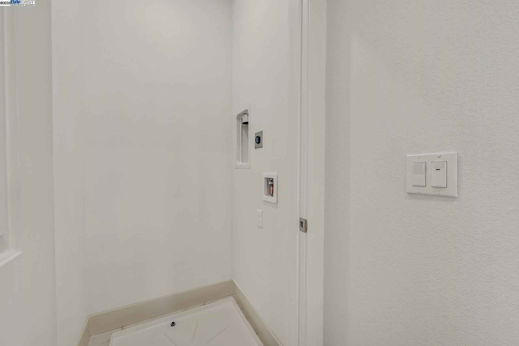 Detail Gallery Image 25 of 47 For 6226 Dove Ave, Dublin,  CA 94568 - 3 Beds | 2/1 Baths