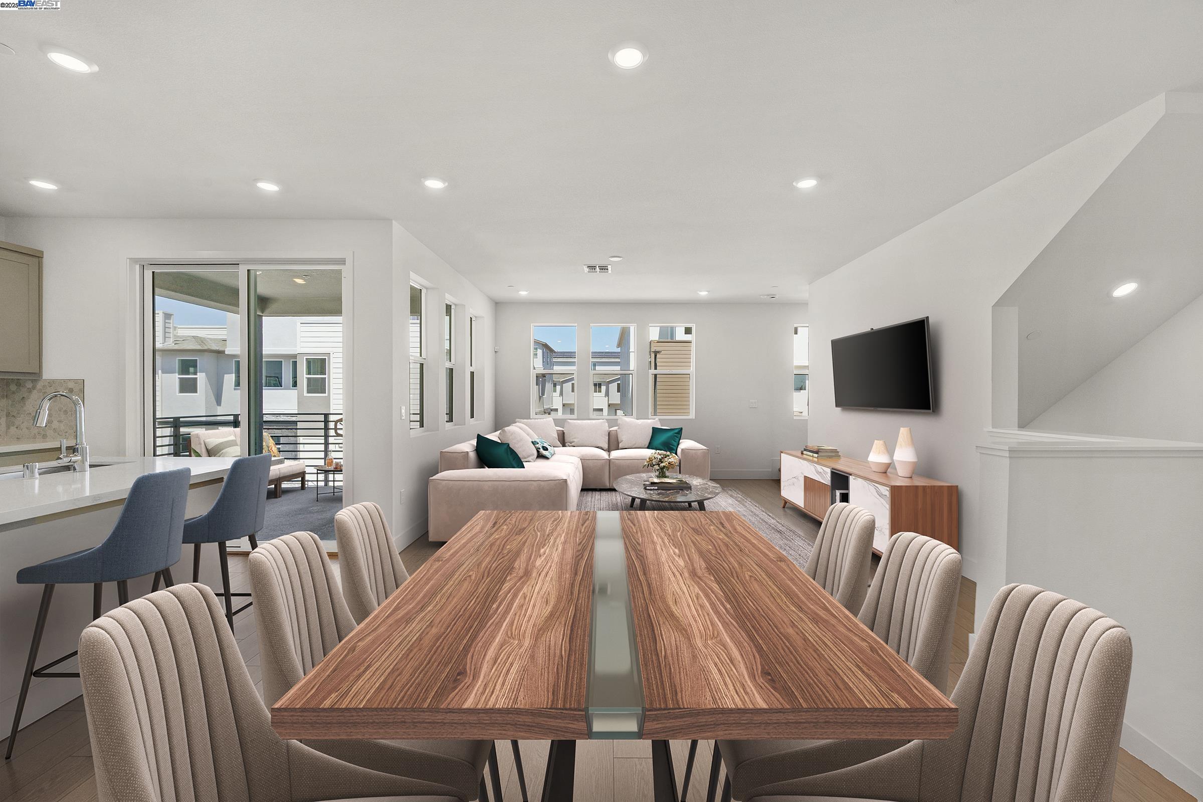 Detail Gallery Image 4 of 47 For 6226 Dove Ave, Dublin,  CA 94568 - 3 Beds | 2/1 Baths