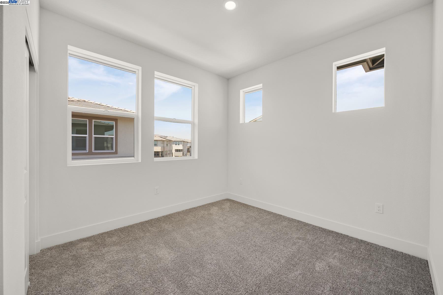 Detail Gallery Image 31 of 47 For 6226 Dove Ave, Dublin,  CA 94568 - 3 Beds | 2/1 Baths