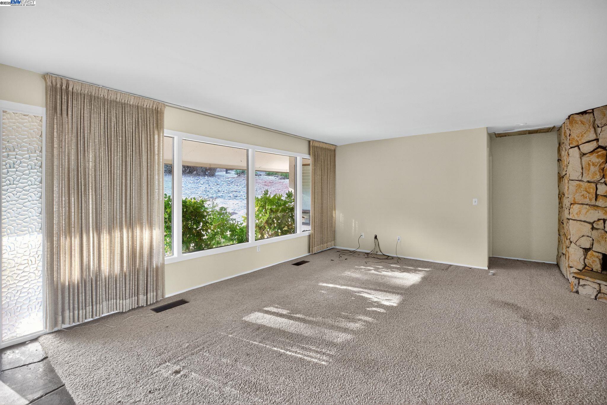 Detail Gallery Image 16 of 43 For 20521 Upper Hillview Dr, Sonora,  CA 95370 - 3 Beds | 2/1 Baths