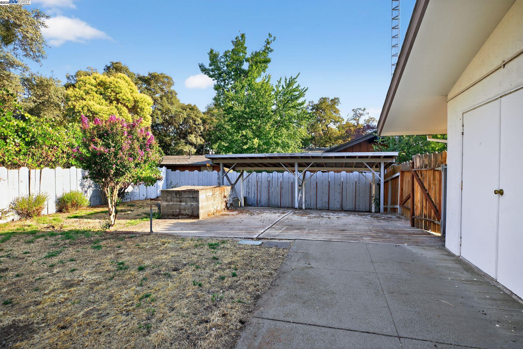 Detail Gallery Image 5 of 43 For 20521 Upper Hillview Dr, Sonora,  CA 95370 - 3 Beds | 2/1 Baths