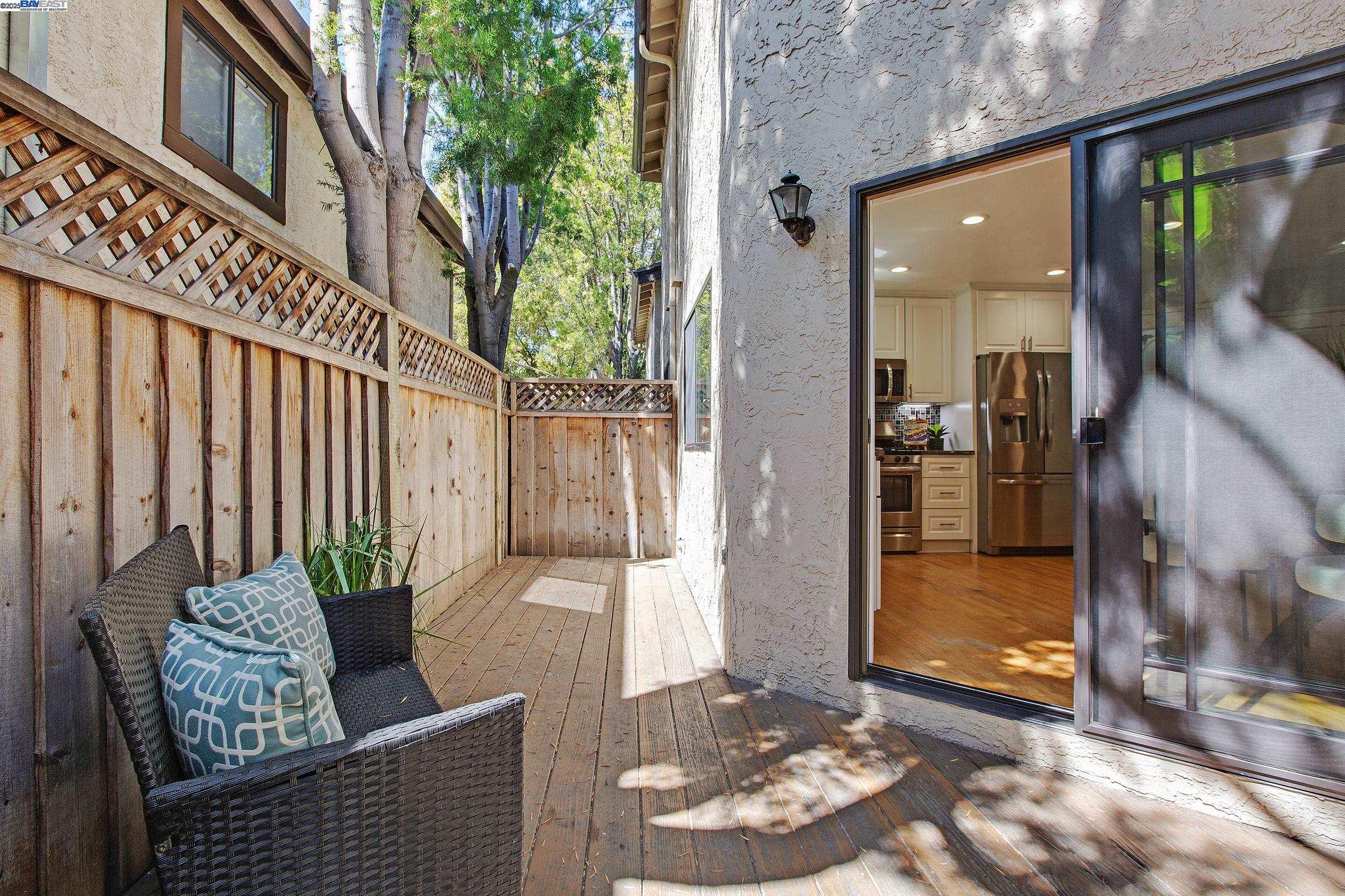 Detail Gallery Image 20 of 27 For 480 N Winchester Blvd #9,  Santa Clara,  CA 95050 - 2 Beds | 2 Baths