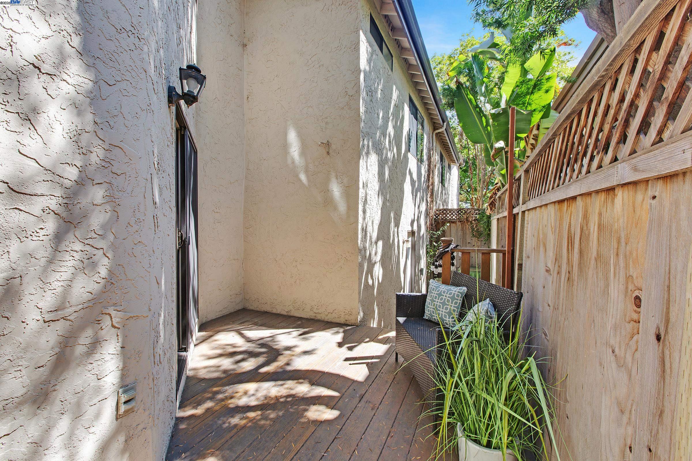 Detail Gallery Image 21 of 27 For 480 N Winchester Blvd #9,  Santa Clara,  CA 95050 - 2 Beds | 2 Baths